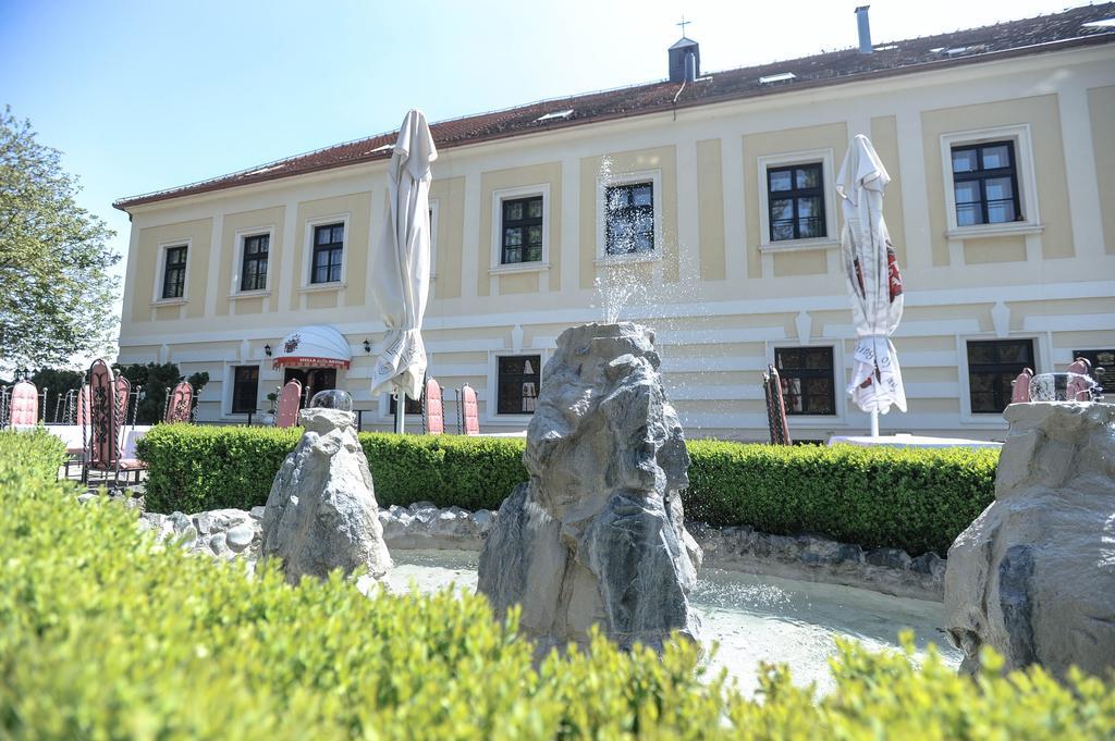 Hotel Castle Gjalski Забок Екстер'єр фото